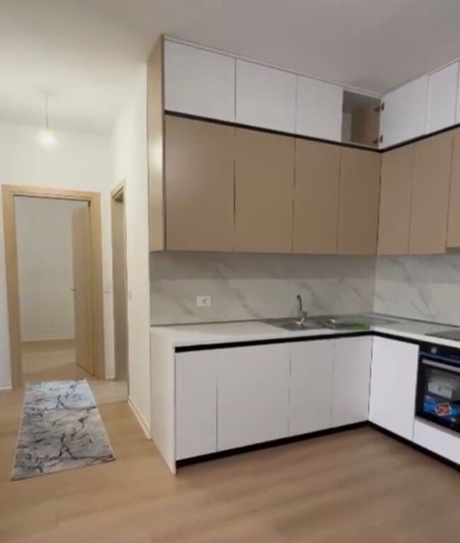 Apartament 2+1 me qira tek 5 Maji