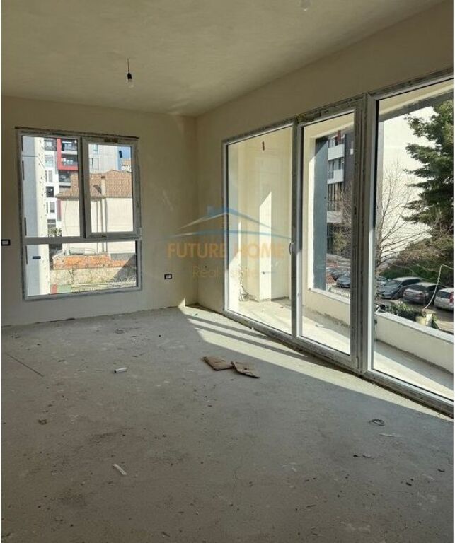 For sale, Apartment 2+1+2, near Alidemi Field, Tirana, Tirana.
