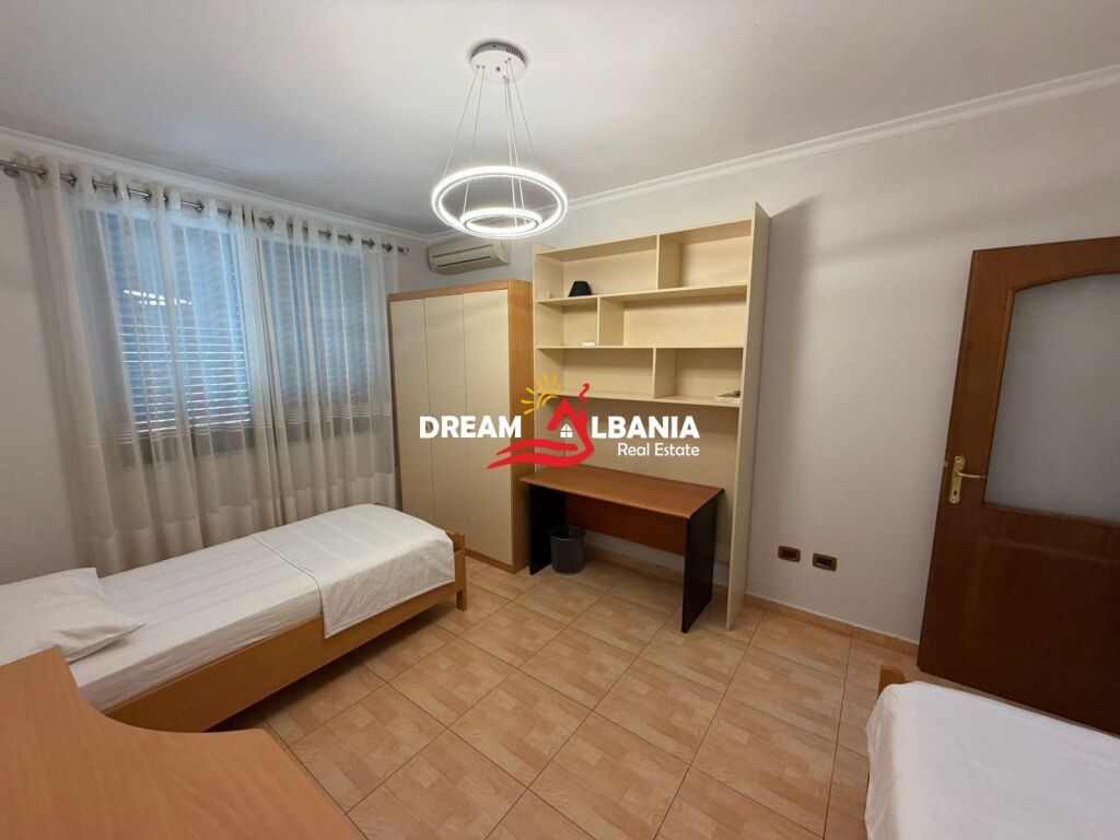 Jepet me qera apartament 2+1+2 tek 21 Dhjetori prane Joenes (ID 42215521)