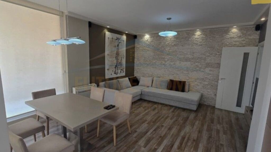 In vendita, Appartamento 2+1+2, Blocco delle Ville Selitë, Tirana