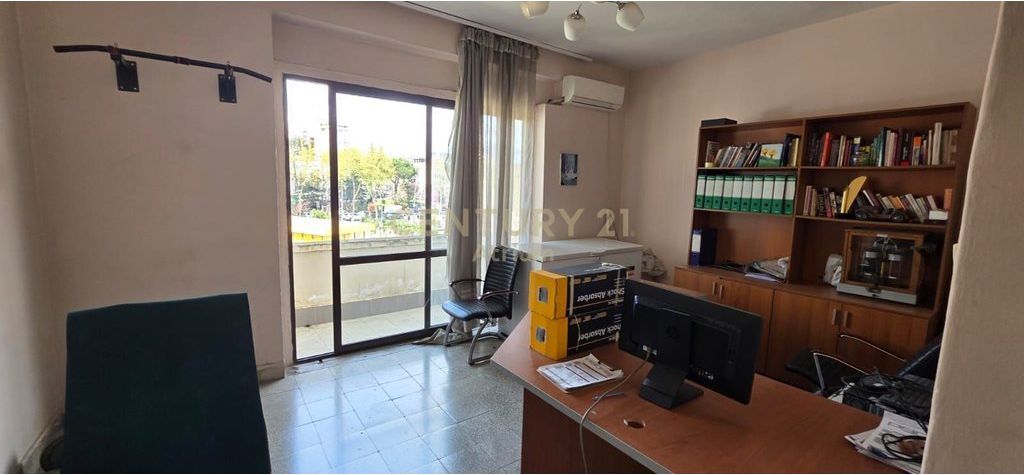 OFFICE SPACE FOR RENT ON ELBASANI STREET