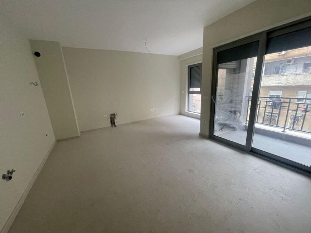 APPARTAMENTO 1+1 IN VENDITA - SCUOLA ROSSA / PAZARI RI
