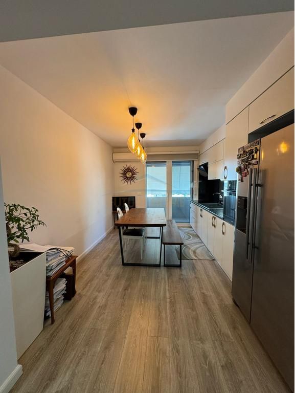 In vendita, Appartamento 2+1, Via Abdyl Frashëri, Blloku, Tirana