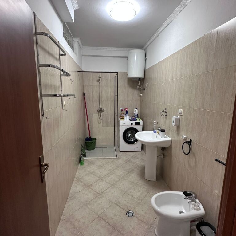 JEPET ME QERA APARTAMENT 1+1-FRESK