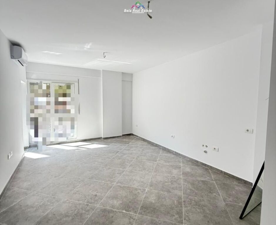 Ufficio in Affitto 1+1 a 5 Maj (ID BZ2907) Tirana