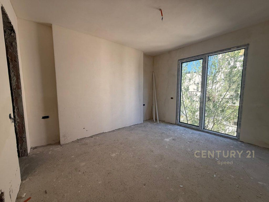 Apartment 2+1+2 for sale at the Dry Lake! 250,000 €