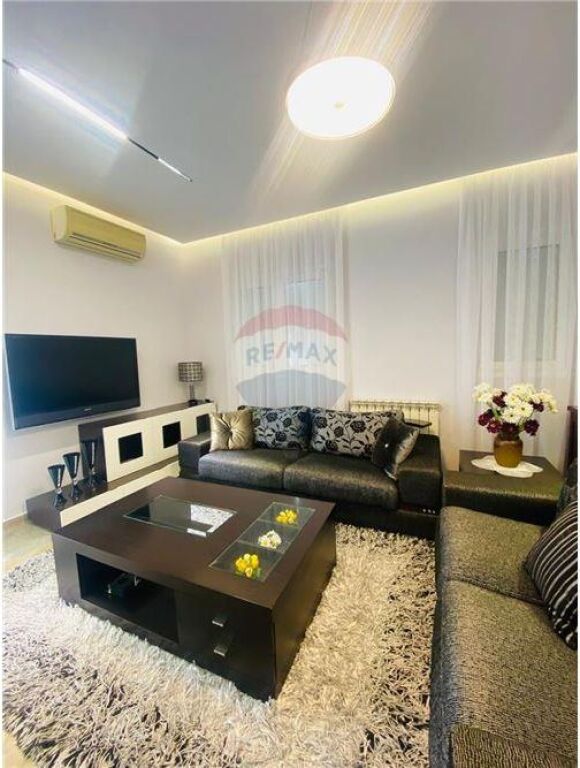 Apartament luksoz 1+1+Post Parkimi te