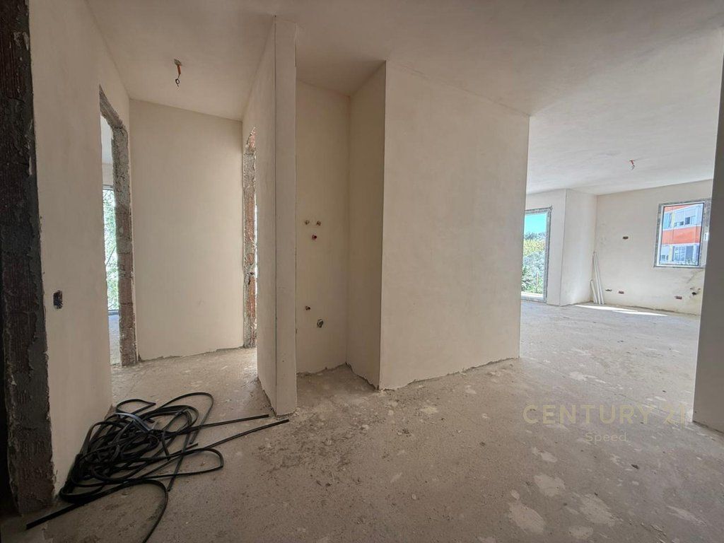 Apartment 2+1+2 for sale at the Dry Lake! 250,000 €