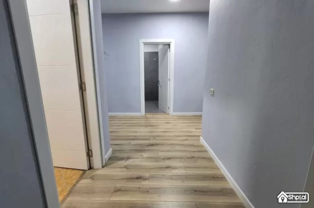 🤩Shitet: 2+1+2🚾 & Ballkon Gjigand 📍( M. Shyri - Mulliri Vjetër/Rr. Islam Alla) 400m nga Sheshi Skëndërbe 122m² Çmimi 278.000€ ✨