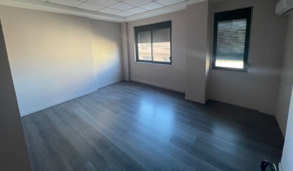 🏢 Commercial unit for rent opposite Delijorgji