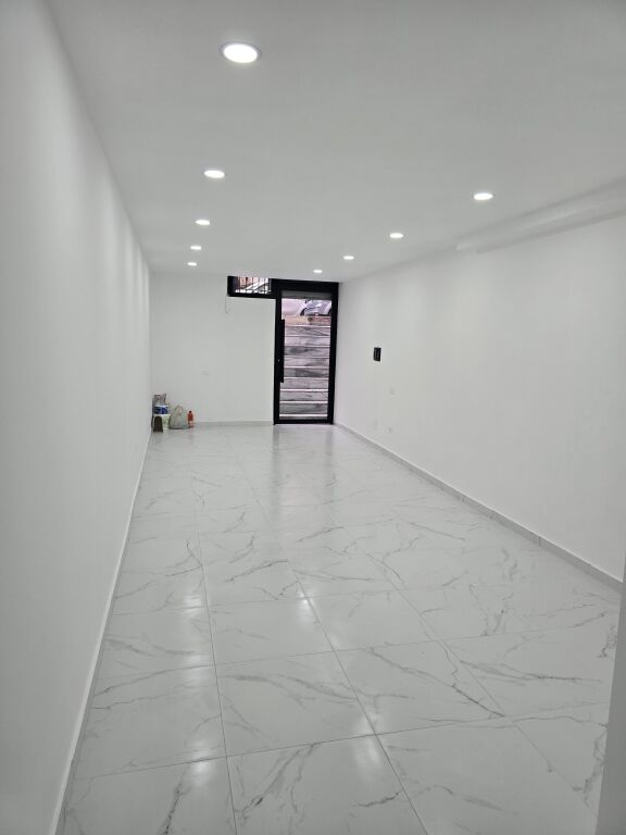 Opportunity, shop at the former Nisheraku, 48 m2, 80 thousand euros negotiable