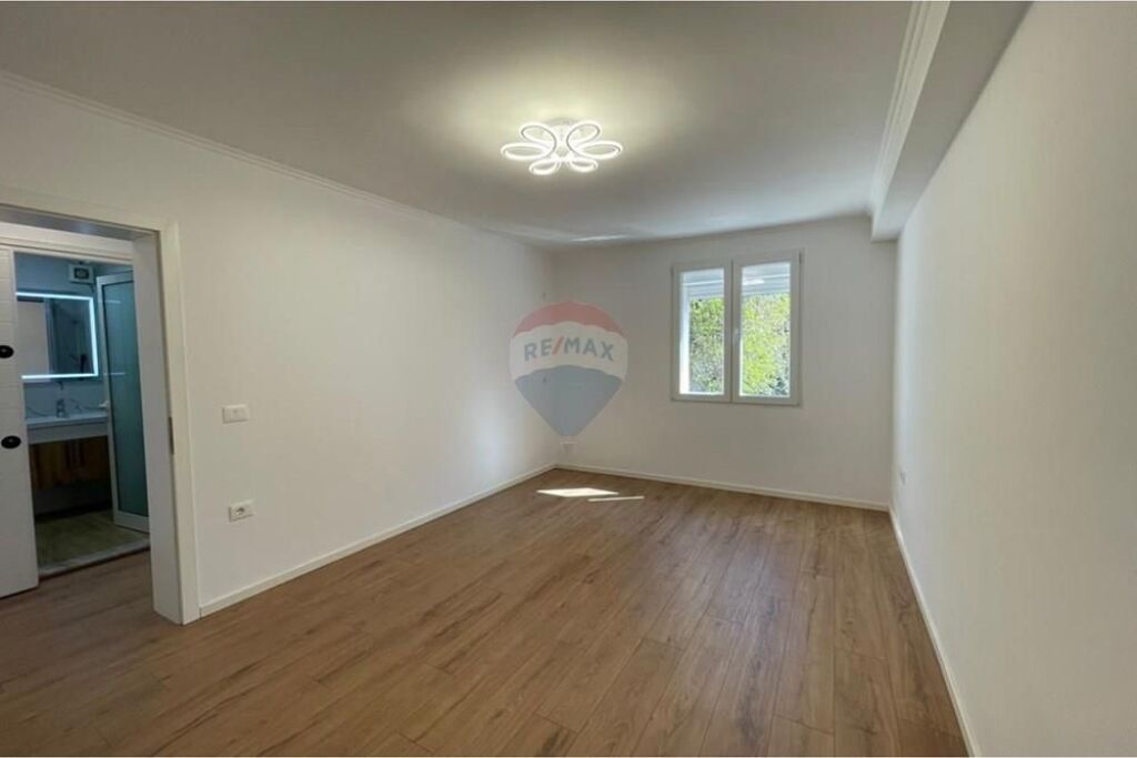 Appartamento - In Vendita - Myslym Shyri, Tirana(ID: 530171094-260)