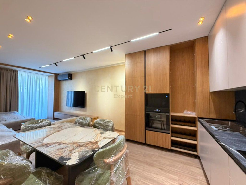 For rent 2+1+2 apartment with parking space at Golden Tower, on Mine Peza Street, Tirana
