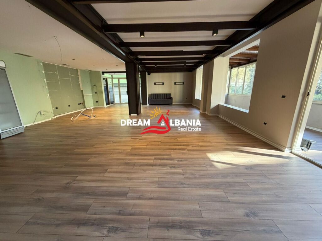 Locale commerciale negozio in affitto al Liqeni i Thate, via Eduart Mano (ID 42711020)