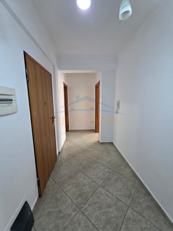 Rent, Apartment 2+1+2+Veranda, Don Bosko, Tirana
