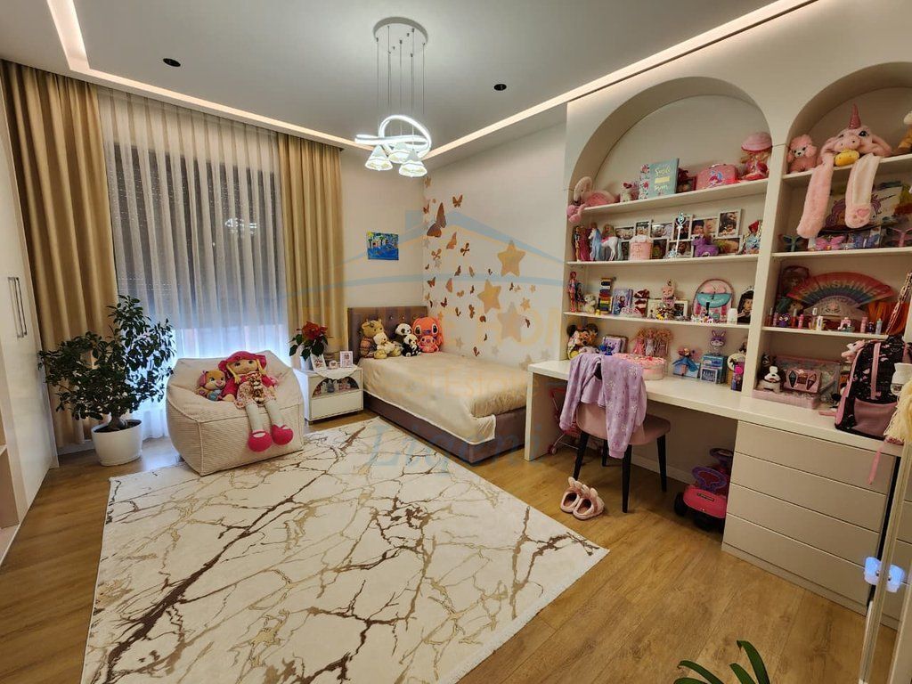 For sale, Apartment 2+1+Parking Space, Dry Lake, Tirana