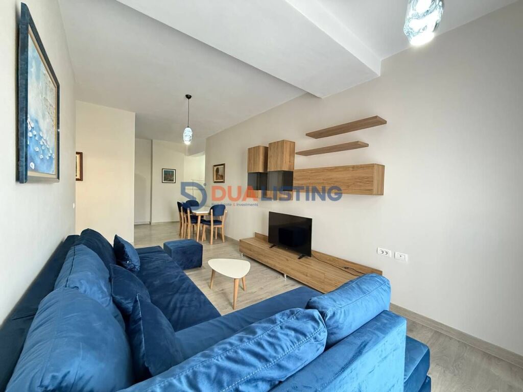Modern 1+1 apartment in Xhamllik!