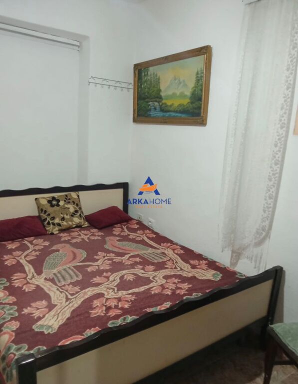 SHITET APARTAMENT 2+1 "MBRAPA AMBASADËS AMERIKANE, RRUGA E ELBASANIT" 150.000 EURO