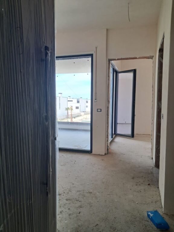 VENDESI appartamento 1+1+parcheggio Residenza Turqouise Marine, Hamallaj, Golfo di Lalzit
