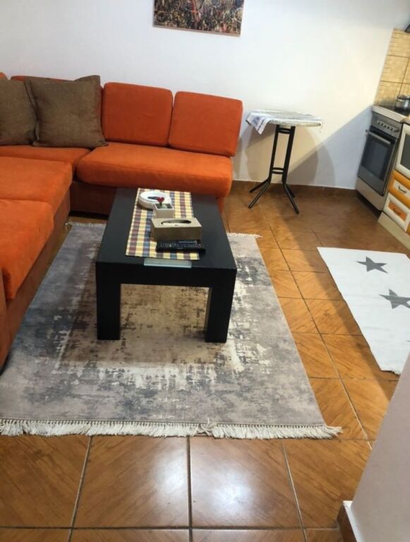 Apartment 1+1 for rent at the Park near the Paris Commune.