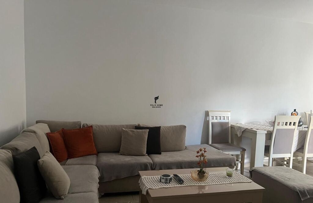APARTAMENT ME QERA 1+1 21 DHJETORI 60.000 LEKE FH-67916