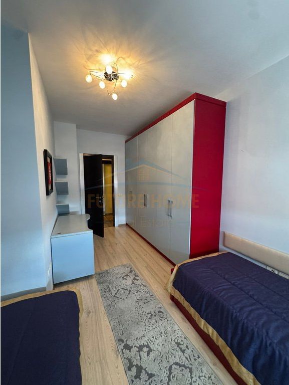 Qira, Apartament 2+1+Post Parkimi, Rruga e Barrikadave, Tiranë