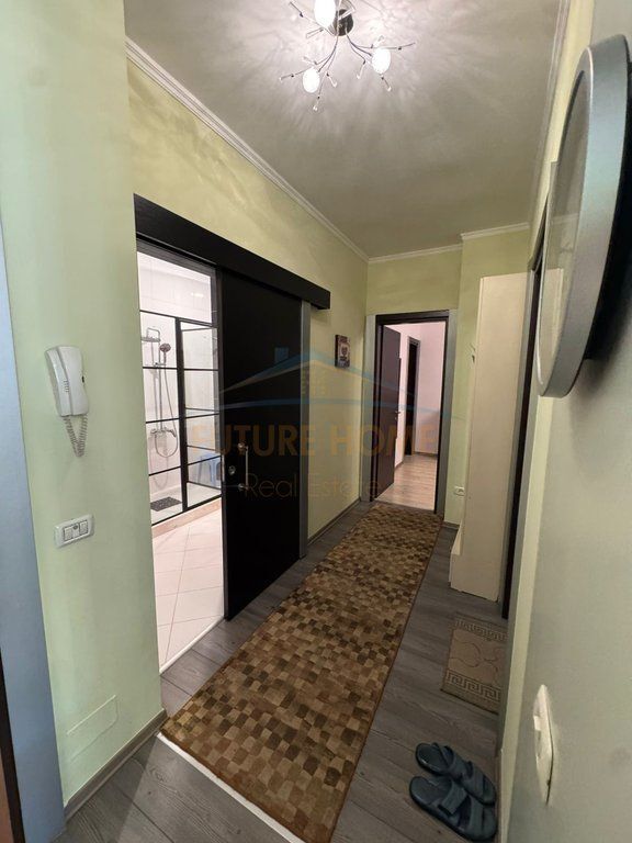 Qira, Apartament 2+1+Post Parkimi, Rruga e Barrikadave, Tiranë