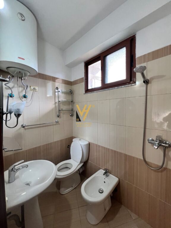 SI DÀ INGRESSO 1+1+BLK A KODRA E PRIFTIT 35.000 LEKE
