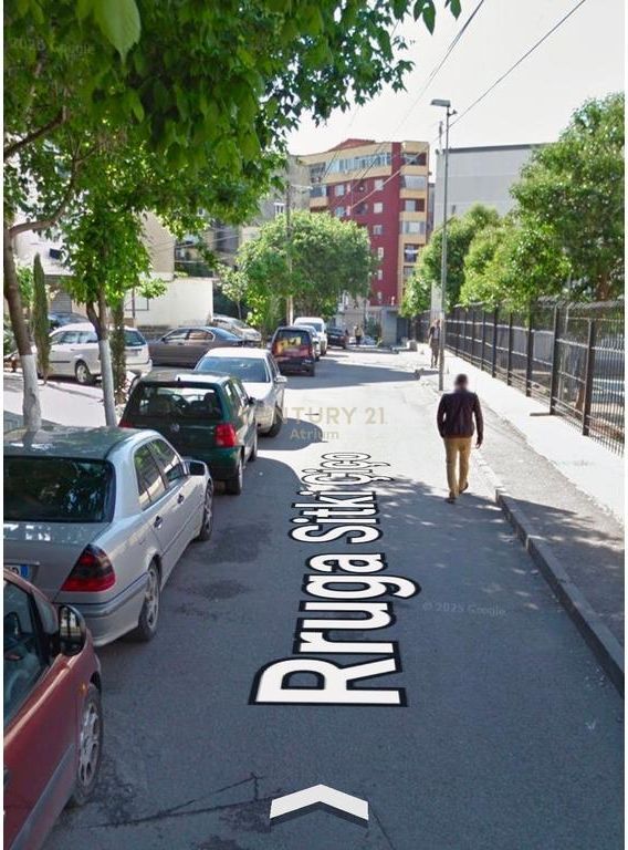 OCCASIONE! VENDITA AMBIENTE COMMERCIALE VICINO ALLA SCUOLA NIKET DARDANI!!