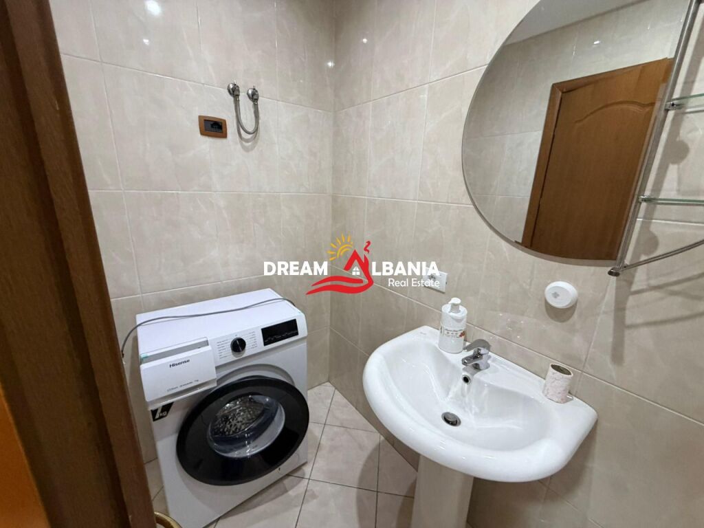 Jepet me qera apartament 2+1+2 tek 21 Dhjetori prane Joenes (ID 42215521)