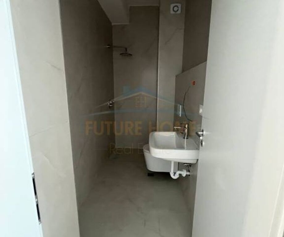 For sale, Apartment 1+1, Kadiu Complex, Tirana