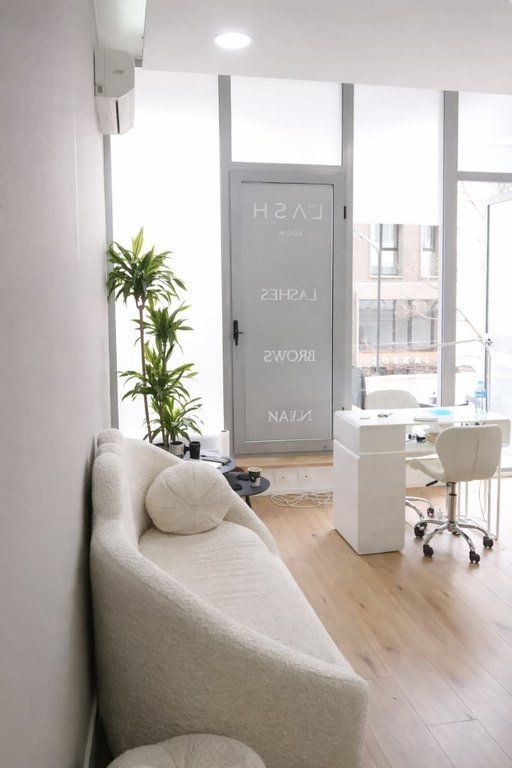 COMMERCIAL UNIT FOR RENT, NEAR THE FACULTY OF LAW