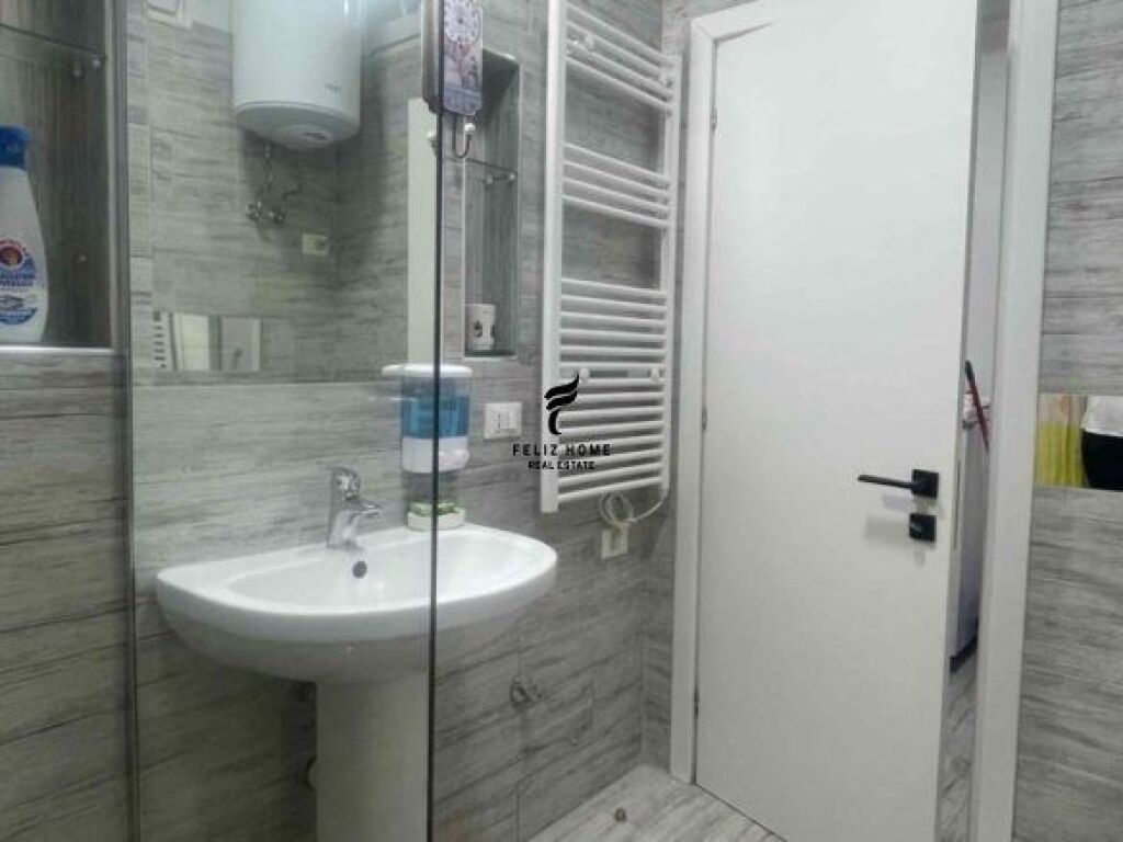 APARTAMENT ME QERA 1+1 KOMUNA E PARISIT 65.000 LEKE FH-67904