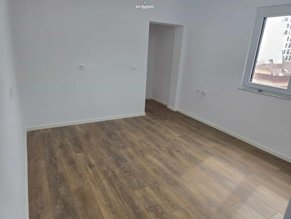 Appartamento In Vendita 1+1 Vicino alla Scuola Rossa (ID B111145) Tirana