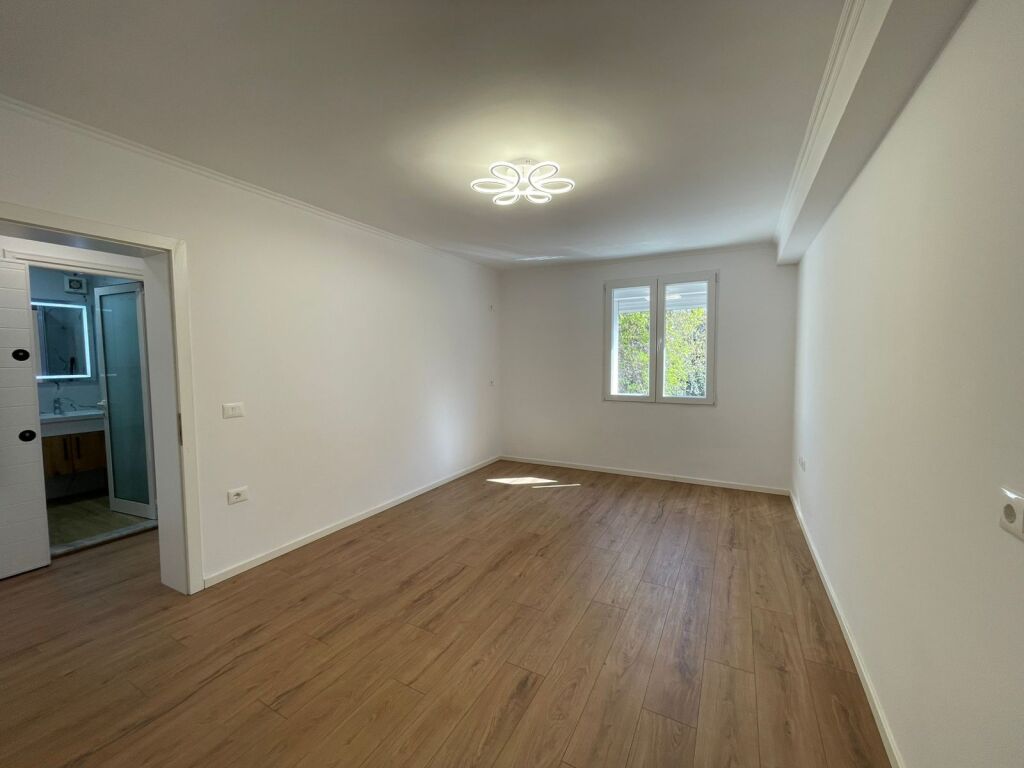 🏡 Shitet Apartament 1+1 – Myslym Shyri
