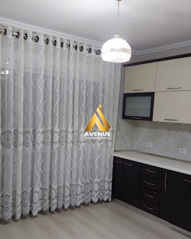 APPARTAMENTO 2+1 +2 IN VENDITA, ARREDATO, CONCORD CENTER, 5 MAJI, TIRANA