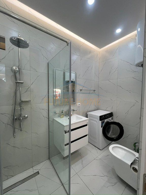 Affitto, Appartamento 1+1, Via dei Kosovari, Tirana