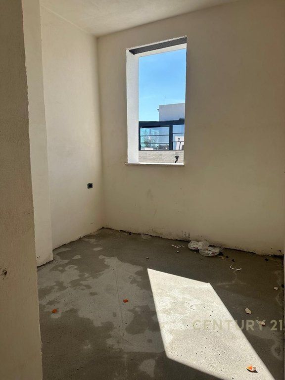 Attico 2+1 in vendita a Golem, Durrës - 300.000€ | 75 m² + 137m2 Veranda Vista Mare!
