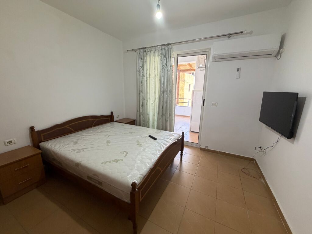 Gas stove with balcony, in Welli Astir, price 350 euro