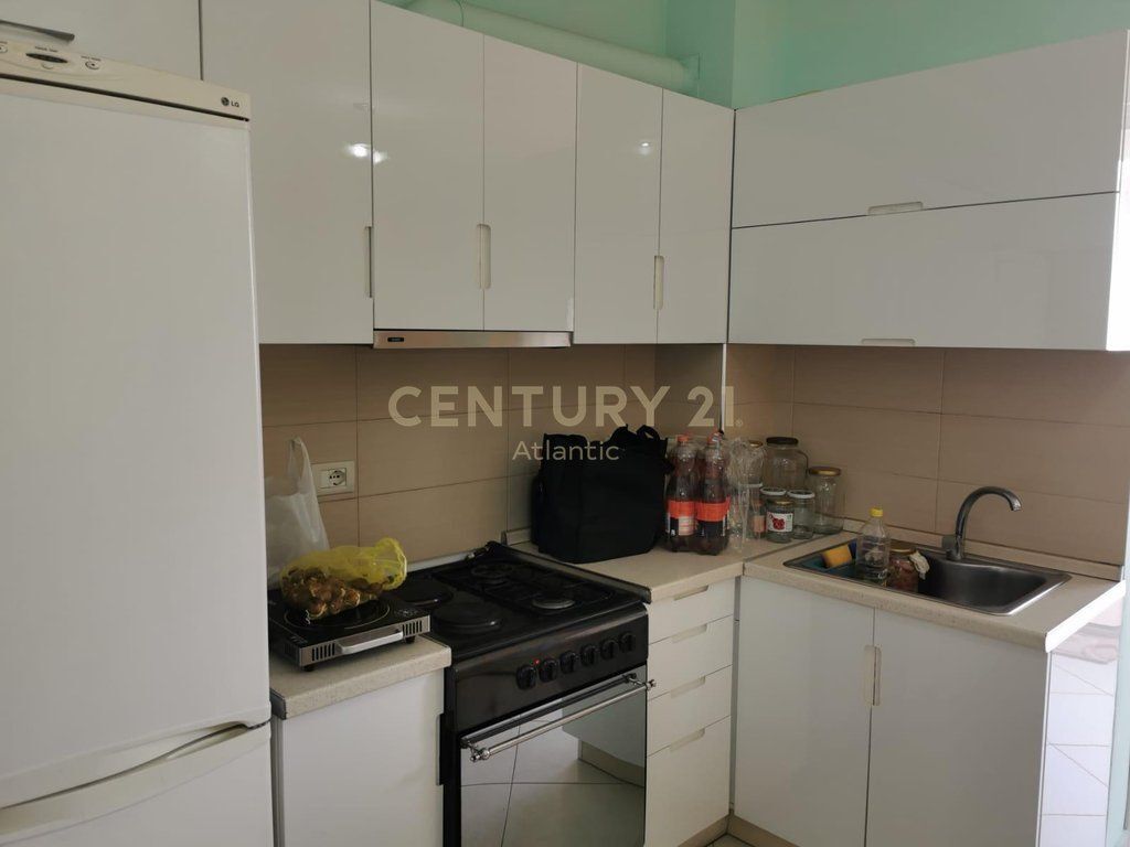 Appartamento in Vendita sulla Spiaggia, Durazzo - 130000€ | 80 m²