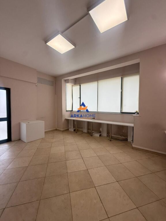 OFFICE SPACE FOR RENT 110M2 "MUHAMET GJOLLESHA STREET" 100,000 LEKE