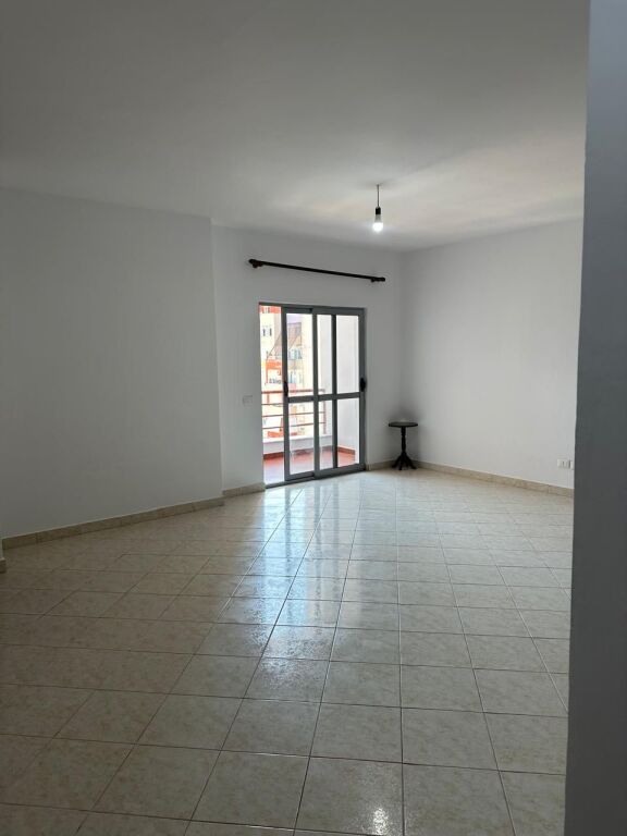 Appartamento 2+1 in affitto ad Astir !