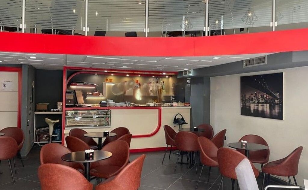 LAPRAKE, WE RENT BAR-CAFE