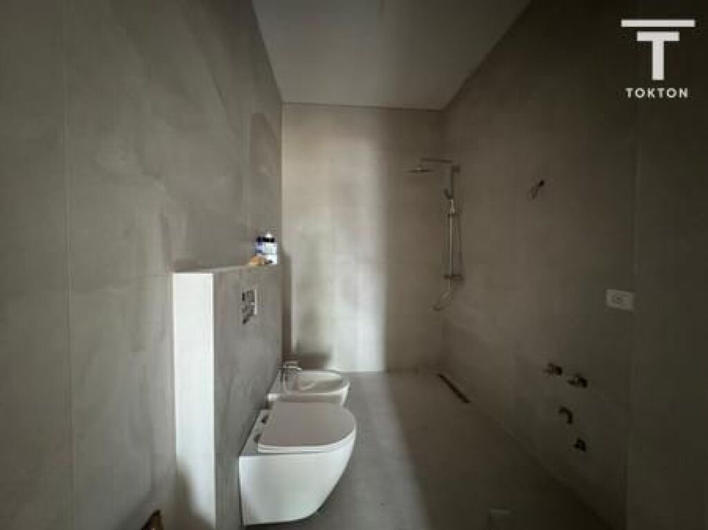 IN VENDITA, APPARTAMENTO 2+1, MYSLYM SHYRI, TIRANA