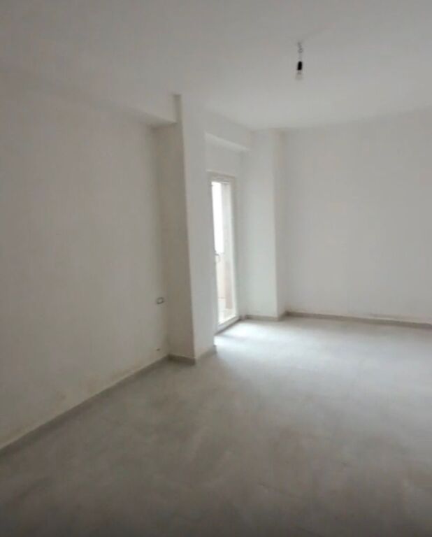 Apartament 1+1 tek Aura ne Laprake