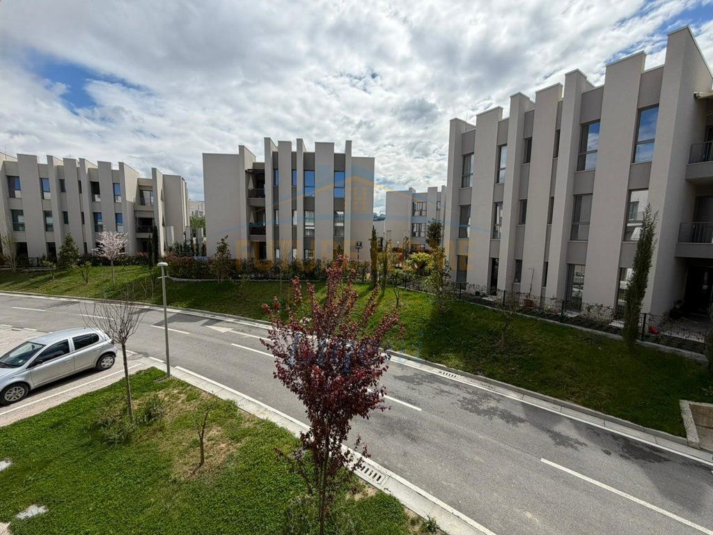 Rent, Apartment 2+1+ Parking Space, Green Valley, Tirana.