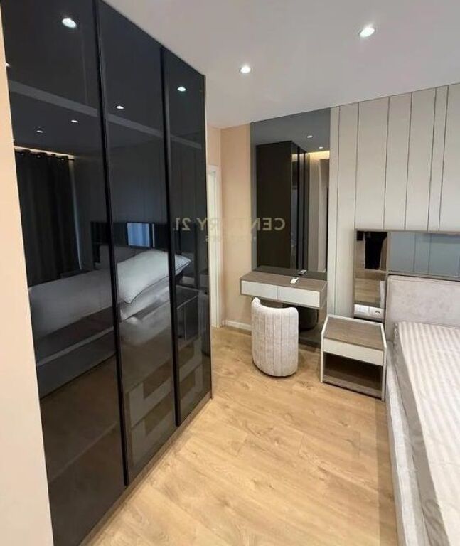 Apartament ne shitje 2+1+2+ Post Parkimi, Rruga e Durresit