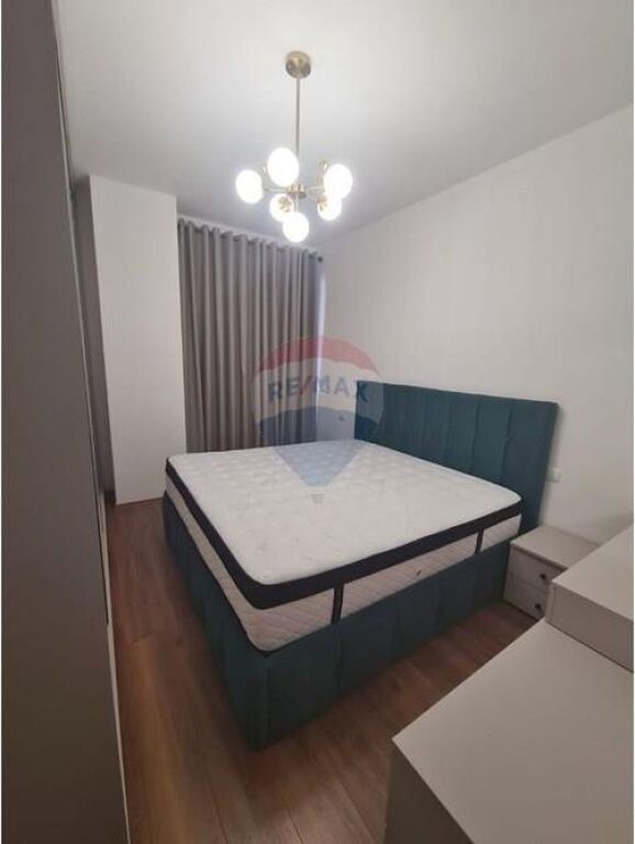 Appartamento 1 +1 in affitto in via Elbasani