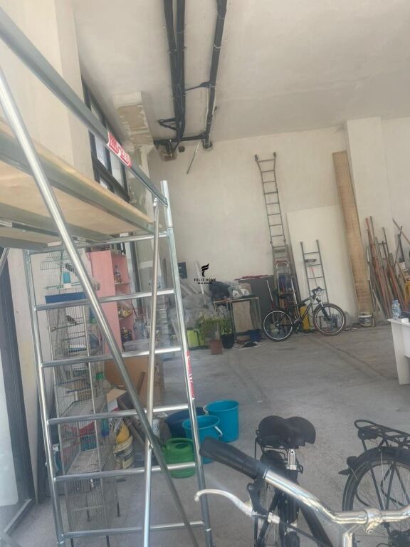 SHOP FOR SALE 141M2 BOGDANEVE STREET 950,000 EURO FH-68200