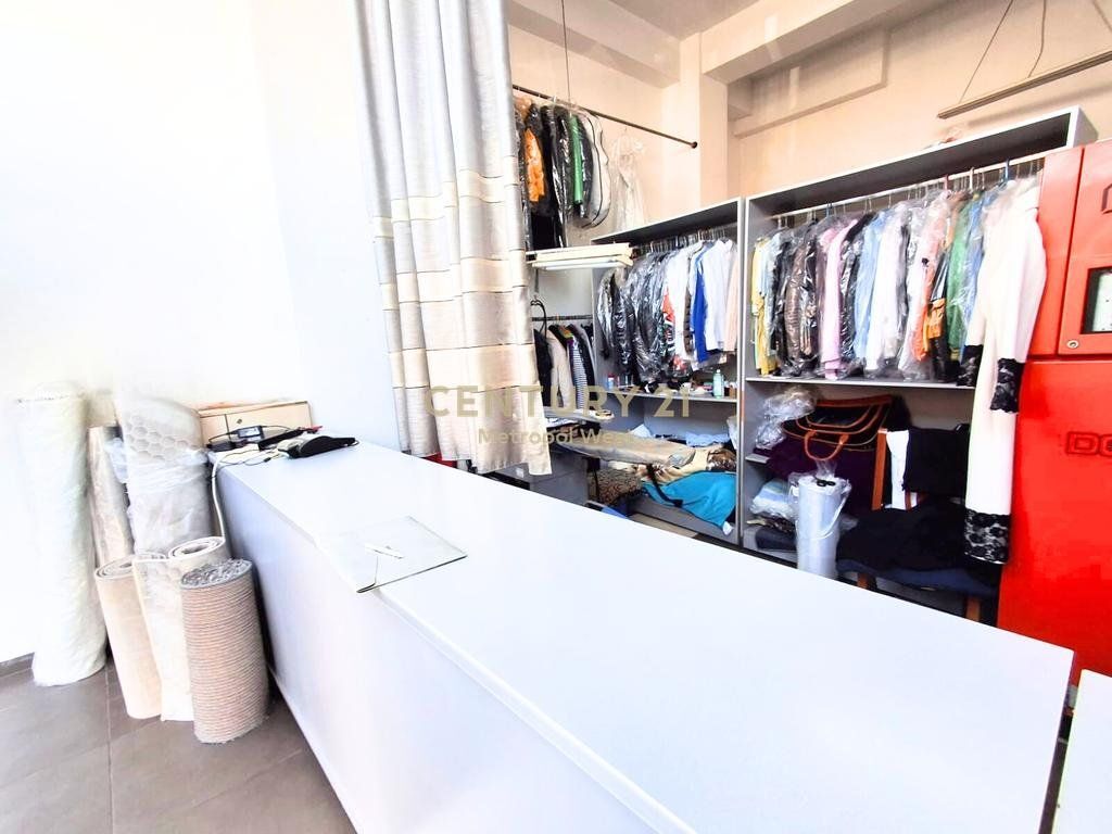 Locale Commerciale in Affitto – Unaza e Re